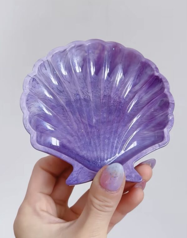 Resin shell tray